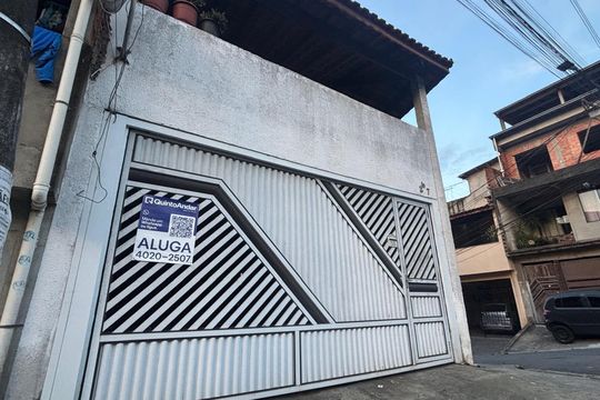 Fachada  de casa para alugar com 2 quartos, 110m² em Santa Terezinha, São Bernardo do Campo
