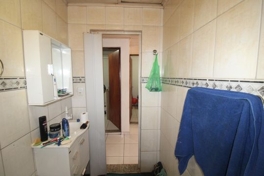 Casa 1 - Banheiro social de casa à venda com 3 quartos, 184m² em Parque Mandaqui, São Paulo
