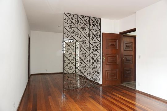 Apartamento à venda com 4 quartos, 145m² em Serra, Belo Horizonte