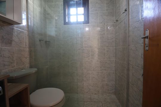 Banheiro  de casa para alugar com 2 quartos, 120m² em São José, Canoas