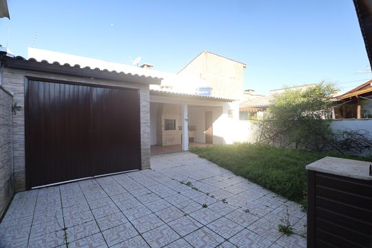Quintal de casa para alugar com 2 quartos, 120m² em São José, Canoas