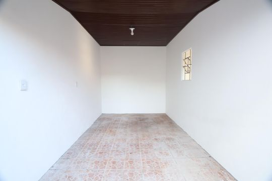 Garagem de casa para alugar com 2 quartos, 120m² em São José, Canoas