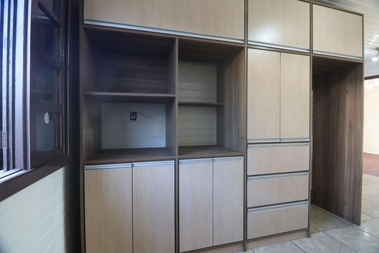 Cozinha - Armários de casa para alugar com 2 quartos, 120m² em São José, Canoas
