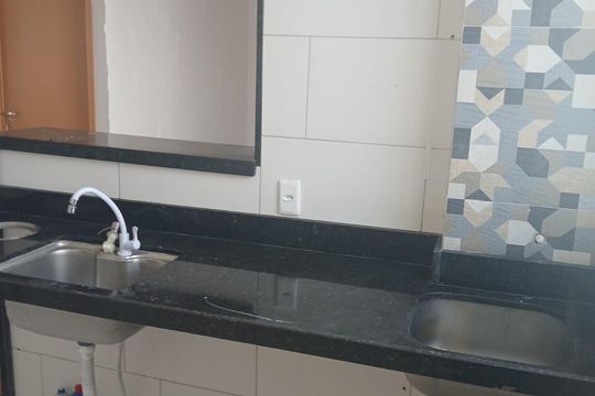 Cozinha de apartamento à venda com 2 quartos, 45m² em Retiro, Contagem