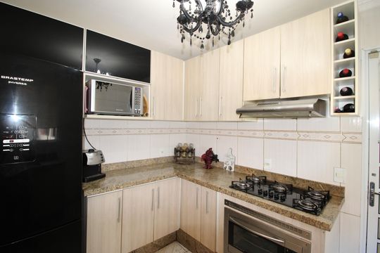 Cozinha de casa à venda com 3 quartos, 156m² em Conjunto Residencial José Bonifácio, São Paulo