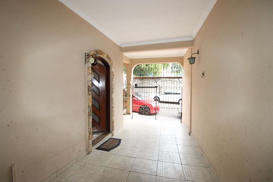 Garagem de casa à venda com 3 quartos, 156m² em Conjunto Residencial José Bonifácio, São Paulo