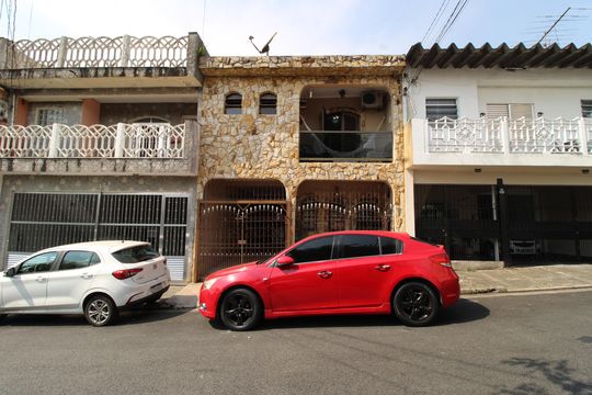 Fachada de casa à venda com 3 quartos, 156m² em Conjunto Residencial José Bonifácio, São Paulo