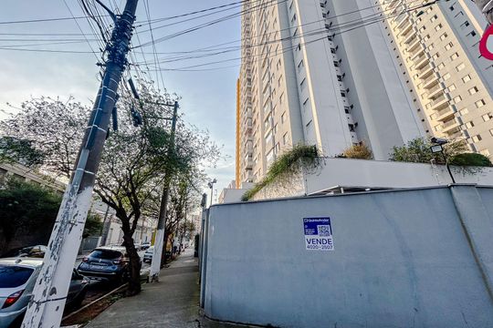 Fachada com Plaquinha de apartamento à venda com 2 quartos, 50m² em Maranhão, São Paulo
