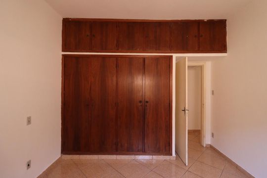 Quarto 2 de casa para alugar com 2 quartos, 280m² em Campos Elísios, Ribeirão Preto