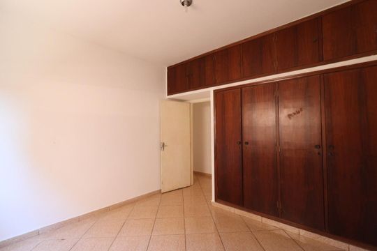 Quarto 1 de casa para alugar com 2 quartos, 280m² em Campos Elísios, Ribeirão Preto
