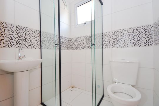 Banheiro de apartamento para alugar com 2 quartos, 70m² em Vila Alzira, Guarulhos