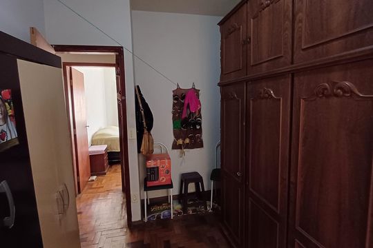 Quarto de apartamento à venda com 2 quartos, 69m² em Heliópolis, Belo Horizonte