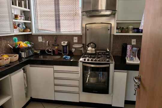 Cozinha de apartamento à venda com 3 quartos, 167m² em Ipiranga, Belo Horizonte