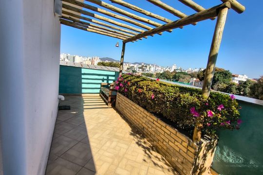 Apartamento à venda com 3 quartos, 167m² em Ipiranga, Belo Horizonte