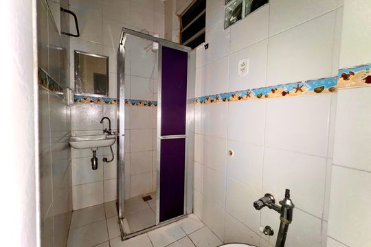 Banheiro de apartamento para alugar com 1 quarto, 23m² em Botafogo, Rio de Janeiro