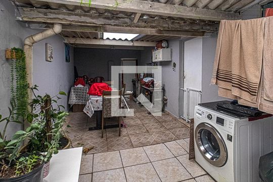 Casa à venda com 4 quartos, 400m² em Vila Nair, São Paulo
