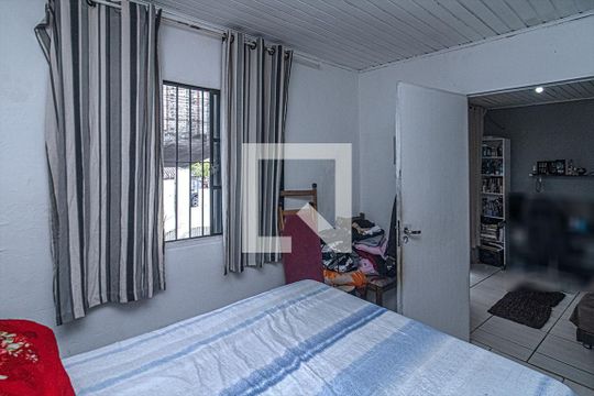Casa à venda com 4 quartos, 400m² em Vila Nair, São Paulo