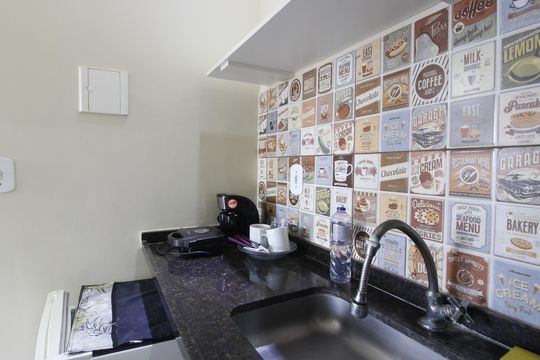 Cozinha de kitnet/studio para alugar com 1 quarto, 25m² em Peró, Cabo Frio