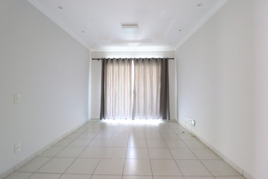 Sala de apartamento para alugar com 2 quartos, 118m² em Patrimônio, Uberlândia