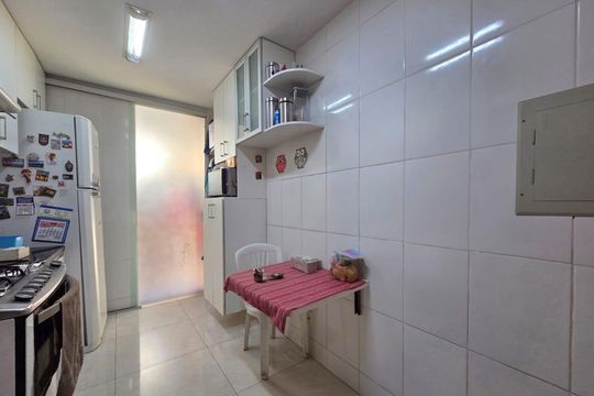 Cozinha de apartamento à venda com 2 quartos, 108m² em Castelo, Belo Horizonte