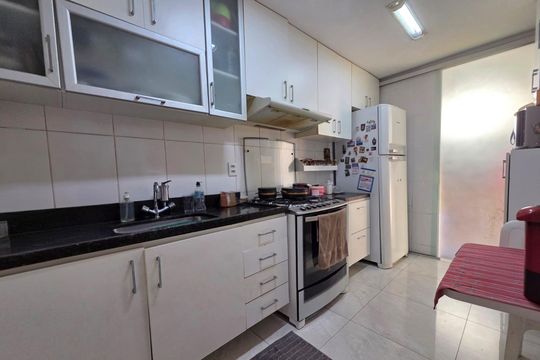 Cozinha de apartamento à venda com 2 quartos, 108m² em Castelo, Belo Horizonte
