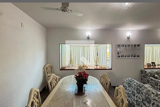 Sala de casa à venda com 4 quartos, 378m² em Vila Pires, Santo André