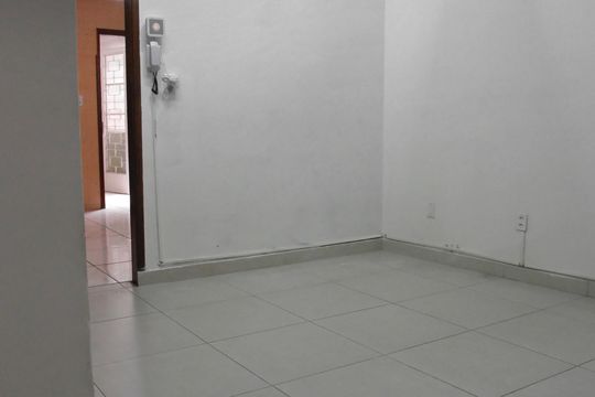 Casa à venda com 2 quartos, 180m² em Jardim Rosalina, São Paulo