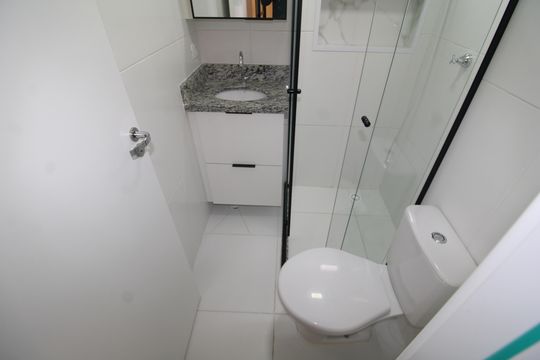 Banheiro de apartamento para alugar com 2 quartos, 44m² em Vila Pauliceia, São Paulo