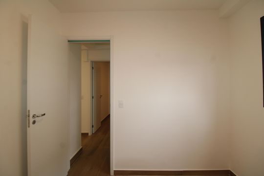 Quarto 2 de apartamento para alugar com 2 quartos, 44m² em Vila Pauliceia, São Paulo
