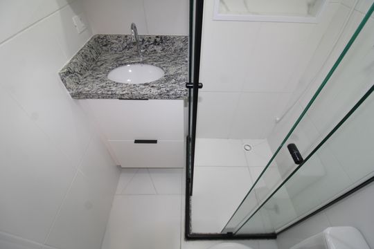 Banheiro de apartamento para alugar com 2 quartos, 44m² em Vila Pauliceia, São Paulo