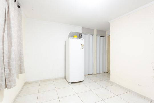 Sala de apartamento para alugar com 2 quartos, 43m² em Conjunto Habitacional Santa Etelvina Ii, São Paulo