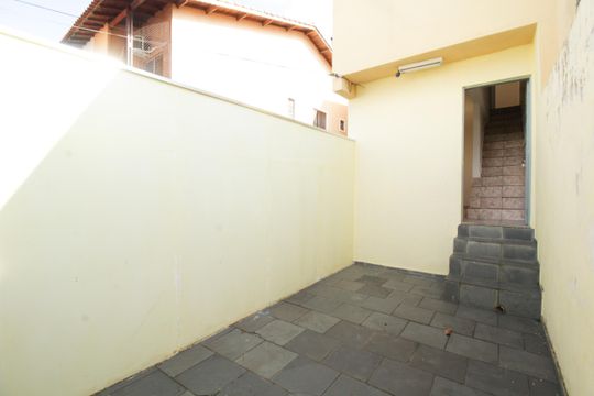Garagem de casa para alugar com 2 quartos, 60m² em Vila Uniao(zona Norte), São Paulo