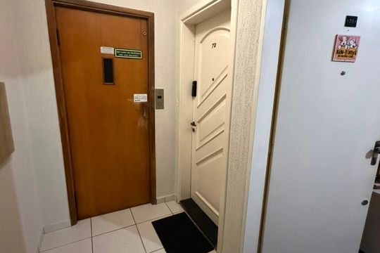 Porta de entrada de apartamento à venda com 3 quartos, 79m² em Jardim Santa Teresa, Jundiaí