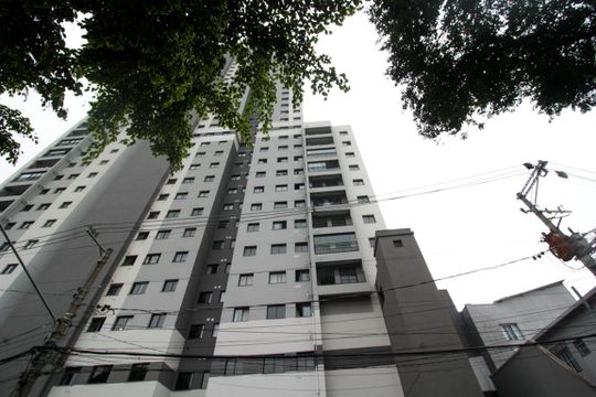 Fachada de apartamento para alugar com 2 quartos, 42m² em Vila Albertina, São Paulo
