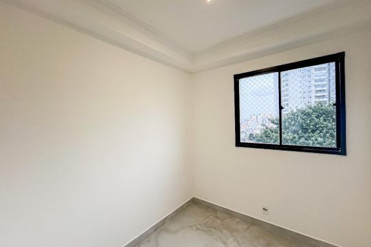 Quarto 1 de apartamento para alugar com 2 quartos, 42m² em Vila Albertina, São Paulo