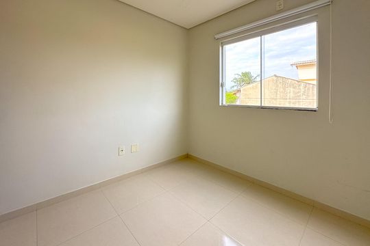 Quarto  de apartamento para alugar com 2 quartos, 70m² em Ingleses do Rio Vermelho, Florianópolis