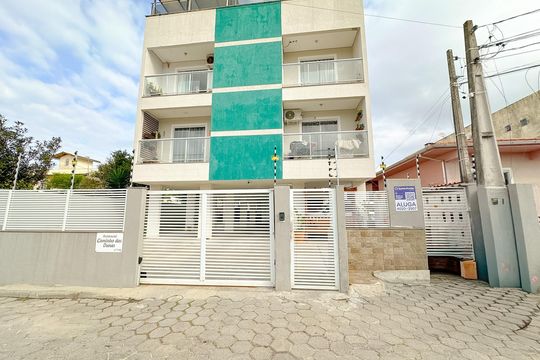 Fachada de apartamento para alugar com 2 quartos, 70m² em Ingleses do Rio Vermelho, Florianópolis