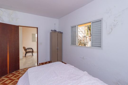 Quarto 1 de casa à venda com 3 quartos, 200m² em Vila Pereira Cerca, São Paulo
