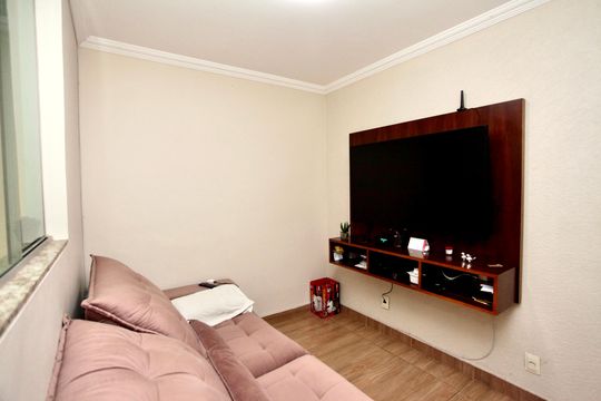 Quarto Suíte de casa de condomínio para alugar com 2 quartos, 80m² em Califórnia, Belo Horizonte