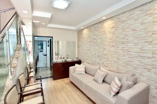 Casa de Condomínio para alugar com 2 quartos, 80m² em Califórnia, Belo Horizonte