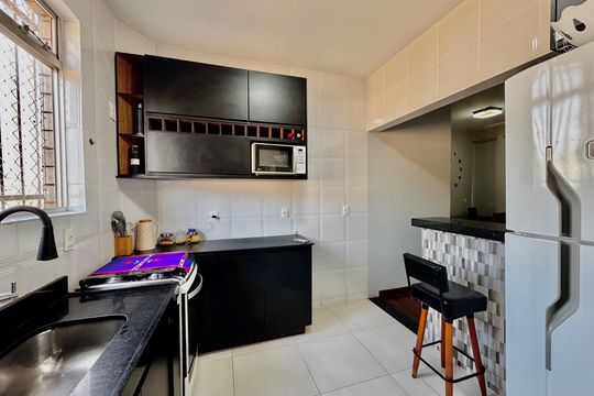 Cozinha de casa à venda com 2 quartos, 109m² em Nova Granada, Belo Horizonte