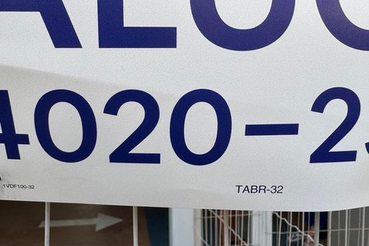 Código da placa de apartamento para alugar com 2 quartos, 50m² em Samambaia, Brasília