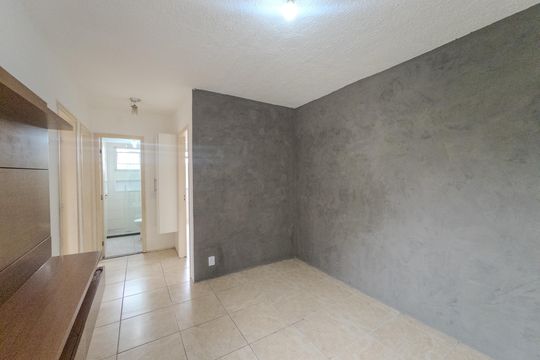 Apartamento para alugar com 2 quartos, 43m² em Vila Indiana, Taboão da Serra