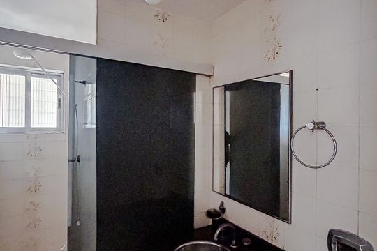 Banheiro de apartamento à venda com 3 quartos, 70m² em Vila Esperança, São Paulo