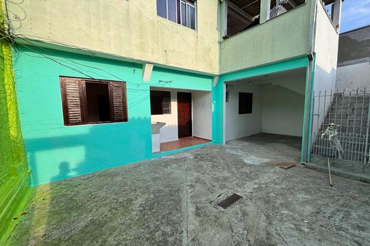 Quintal de casa para alugar com 2 quartos, 40m² em Alianca, Ribeirão Pires