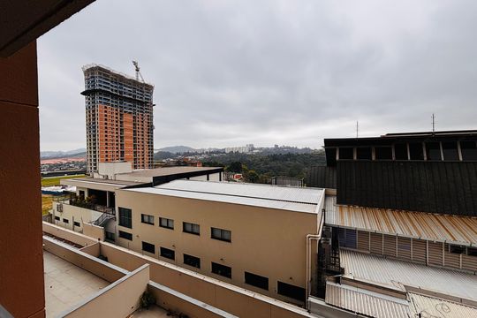 Vista varanda suíte 2 de apartamento à venda com 2 quartos, 90m² em Centro Comercial Jubran, Barueri