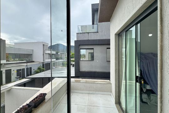 Varanda de casa de condomínio à venda com 3 quartos, 280m² em Recreio dos Bandeirantes, Rio de Janeiro