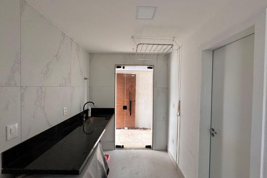 Cozinha e Área de Serviço de casa de condomínio à venda com 3 quartos, 280m² em Recreio dos Bandeirantes, Rio de Janeiro