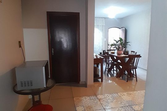 Sala de casa à venda com 4 quartos, 195m² em Anhangabaú, Jundiaí