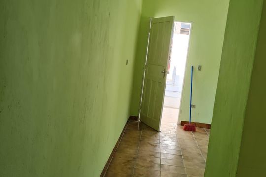 Corredor de casa à venda com 3 quartos, 186m² em Vila Paulistana, São Paulo